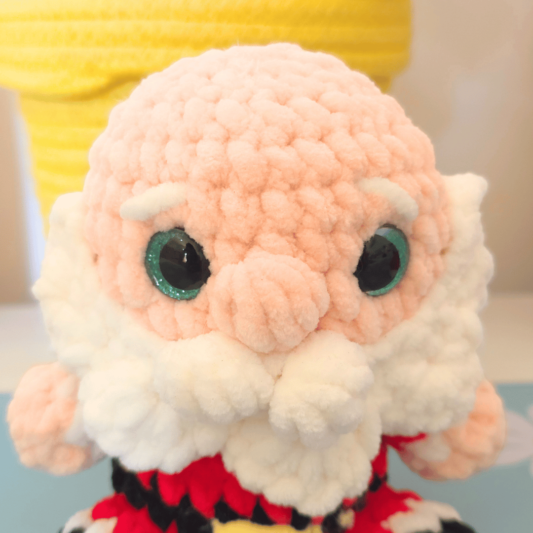 Mini Santa & Mini Mrs Claus โ Low-Sew Amigurumi Crochet Pattern PDF