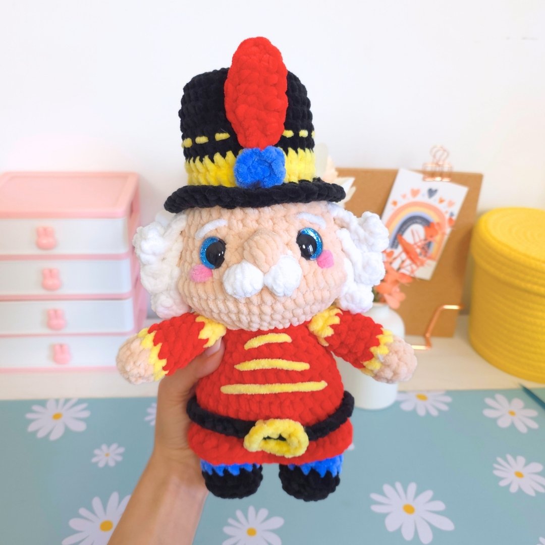 Cute Nutcracker Low-Sew Amigurumi Crochet Pattern PDF - HUGurumi