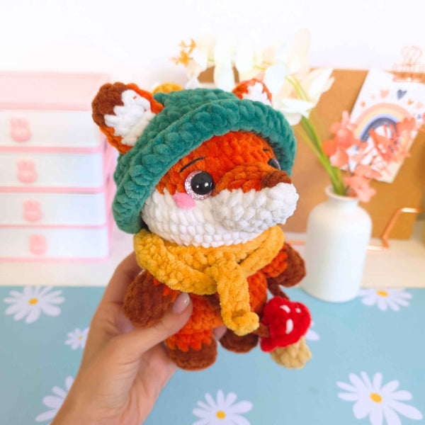 Cute Fox with Autumn Outfit Low-Sew Amigurumi Crochet Pattern PDF - HUGurumi