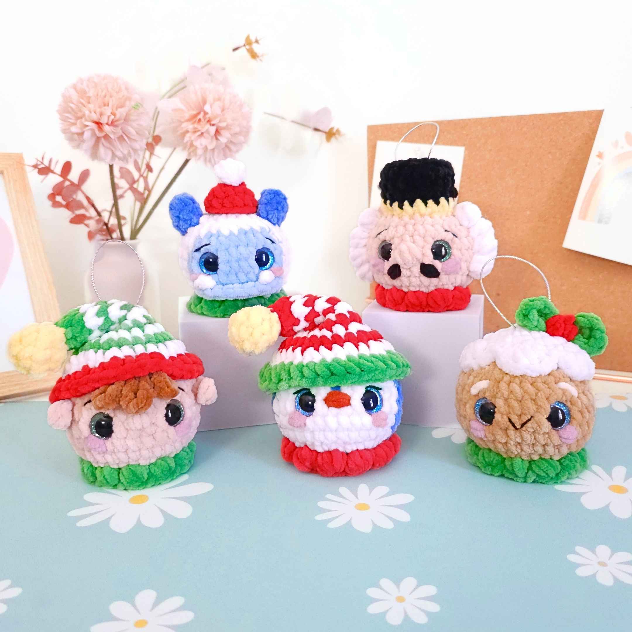Cute Christmas Ornament Bundle Vol.2 Low-Sew Amigurumi Crochet Pattern PDF - HUGurumi