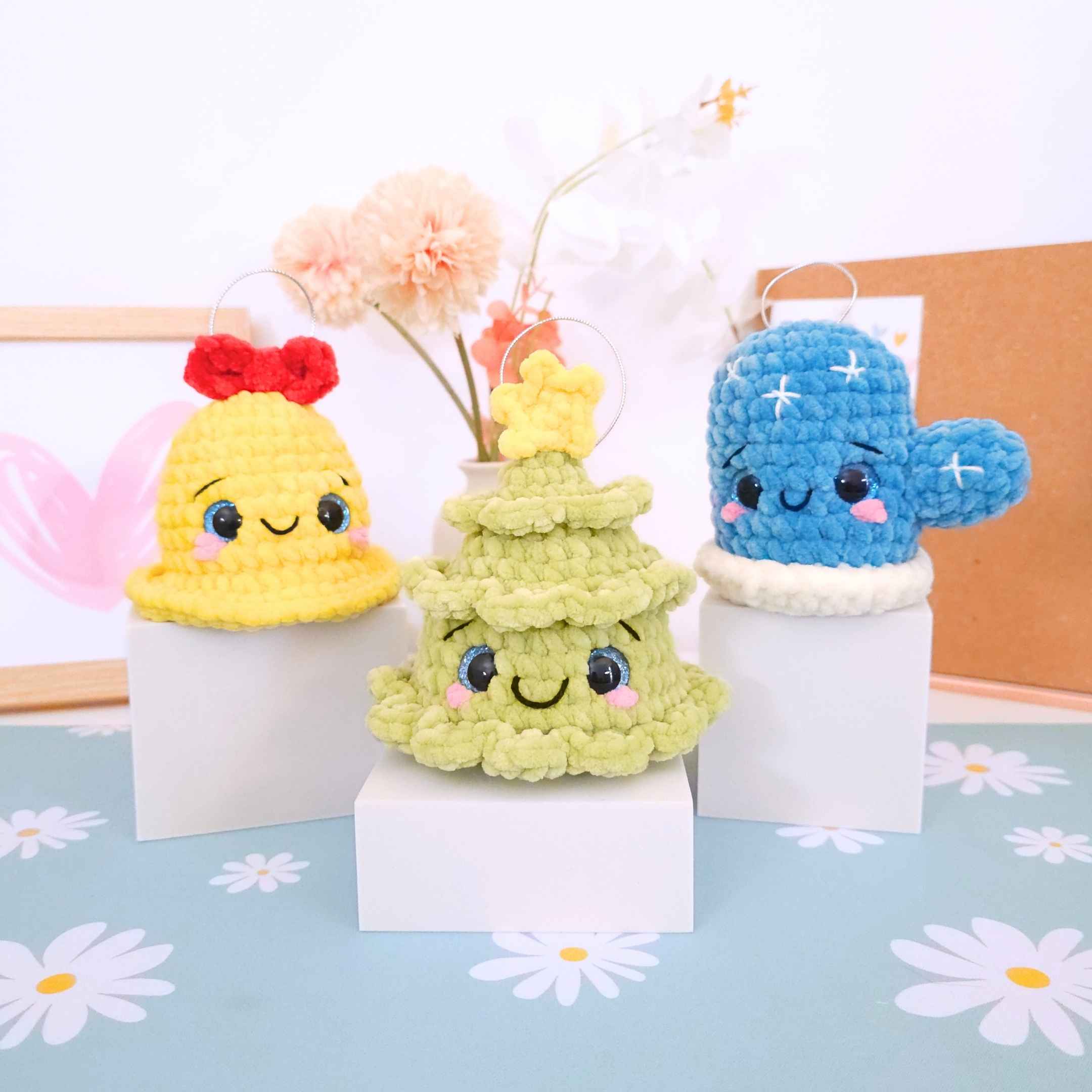 Cute Christmas Ornament Bundle Vol.3 Low-Sew Amigurumi Crochet Pattern PDF - HUGurumi
