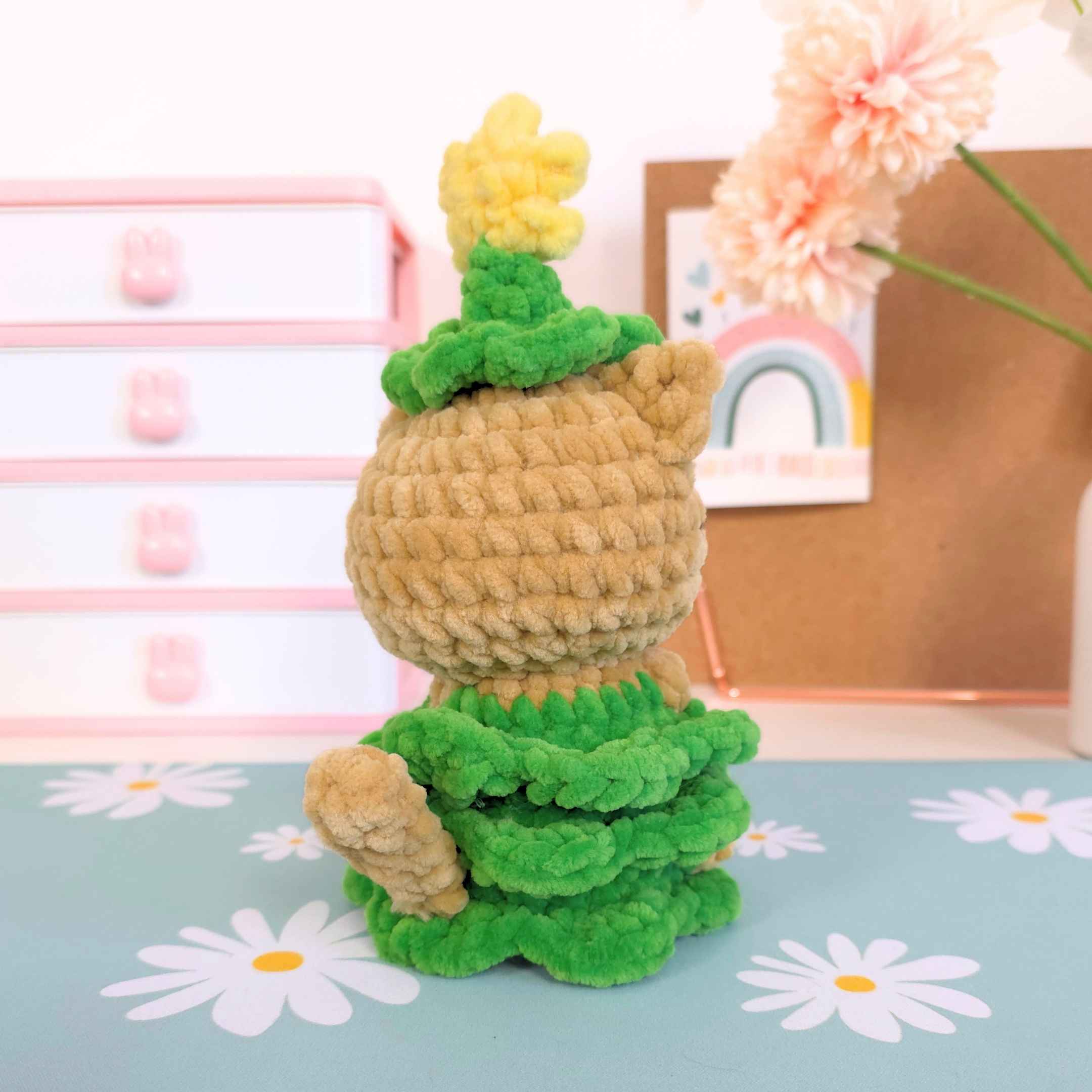 Cute Cat Christmas Tree Low-Sew Amigurumi Crochet Pattern PDF - HUGurumi