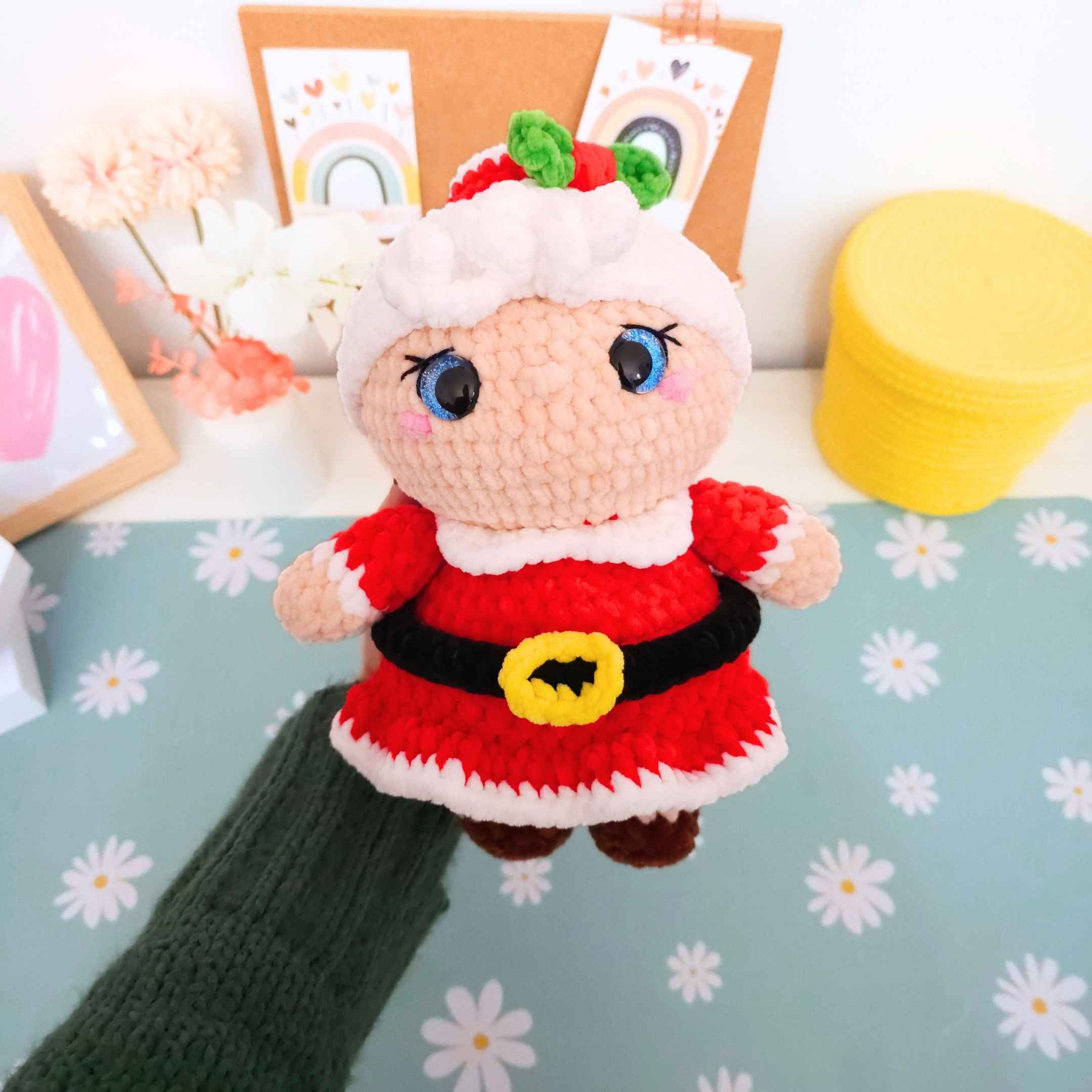 Cute Santa and Mrs Claus Amigurumi Crochet Pattern PDF Bundle - HUGurumi