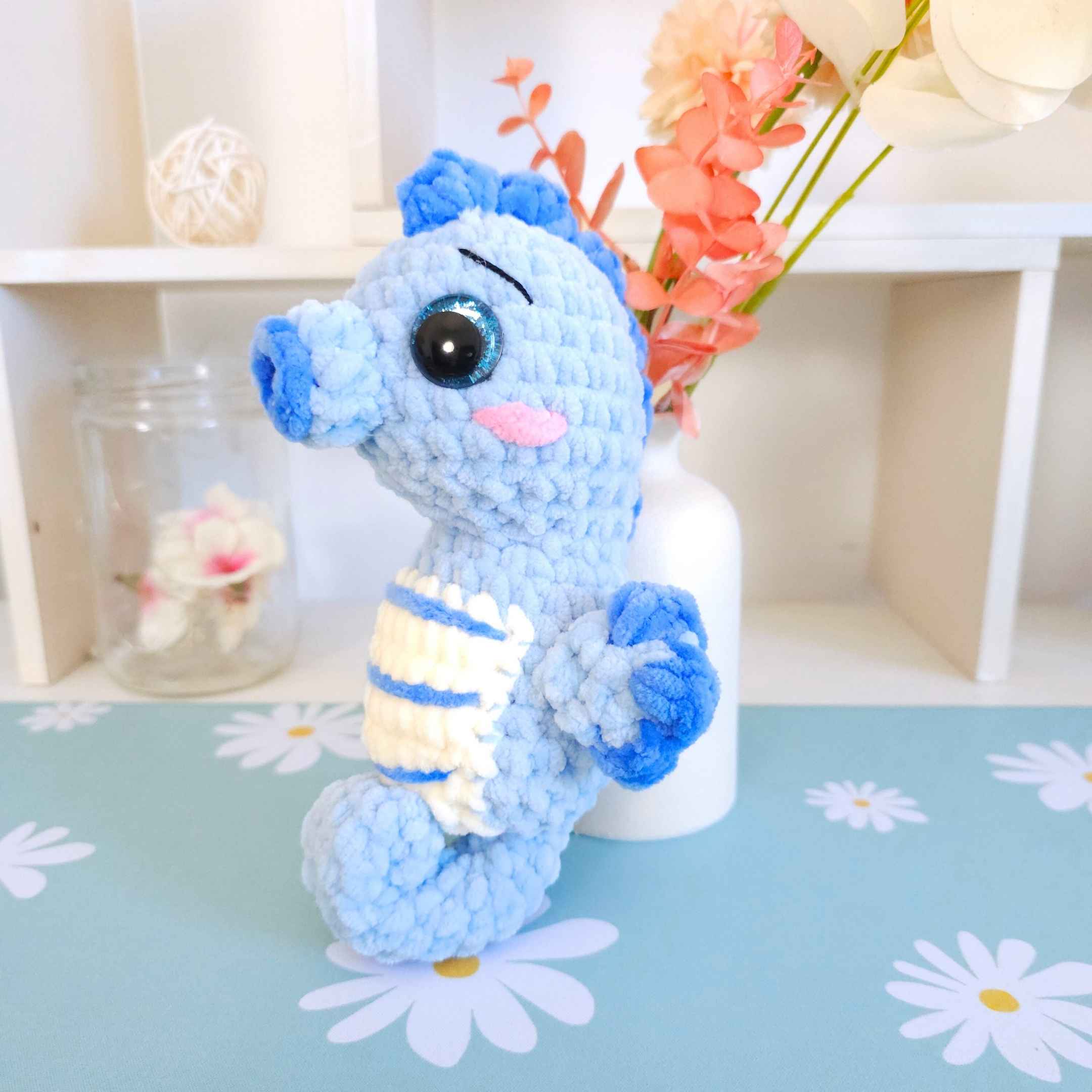 Cute Seahorse Low-Sew Amigurumi Crochet Pattern PDF - HUGurumi