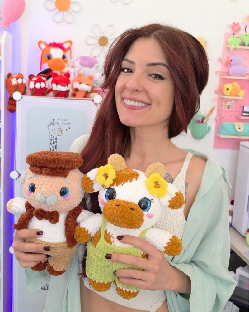 HUG + Amigurumi =