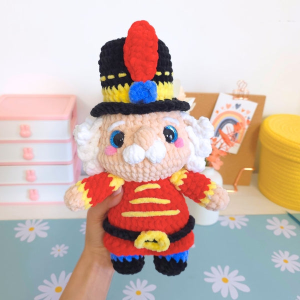 Cute Nutcracker Low-Sew Amigurumi Crochet Pattern PDF - HUGurumi