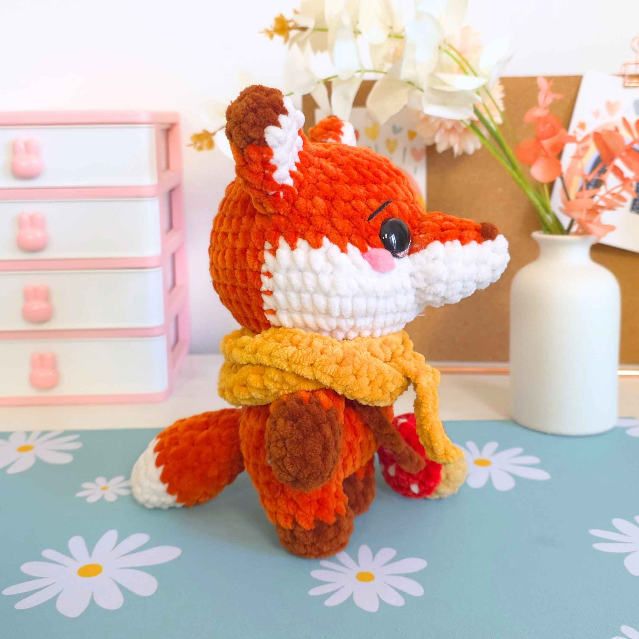 Cute Fox with Autumn Outfit Low-Sew Amigurumi Crochet Pattern PDF - HUGurumi