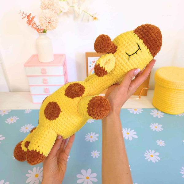 Cute Giraffe Huggable Plush Amigurumi Crochet Pattern PDF - HUGurumi