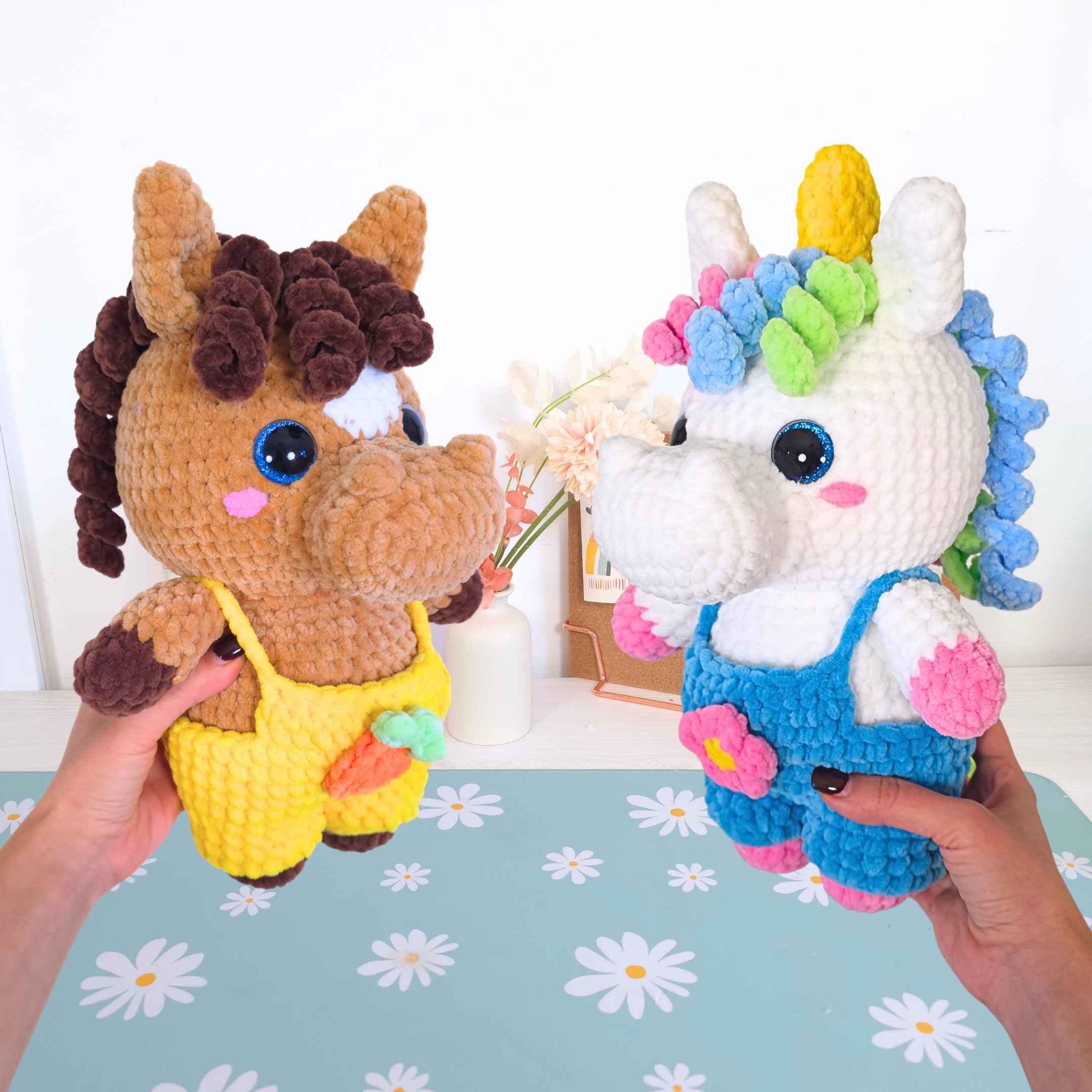 Cute Horse and Unicorn Low-Sew Amigurumi Crochet Pattern PDF - HUGurumi