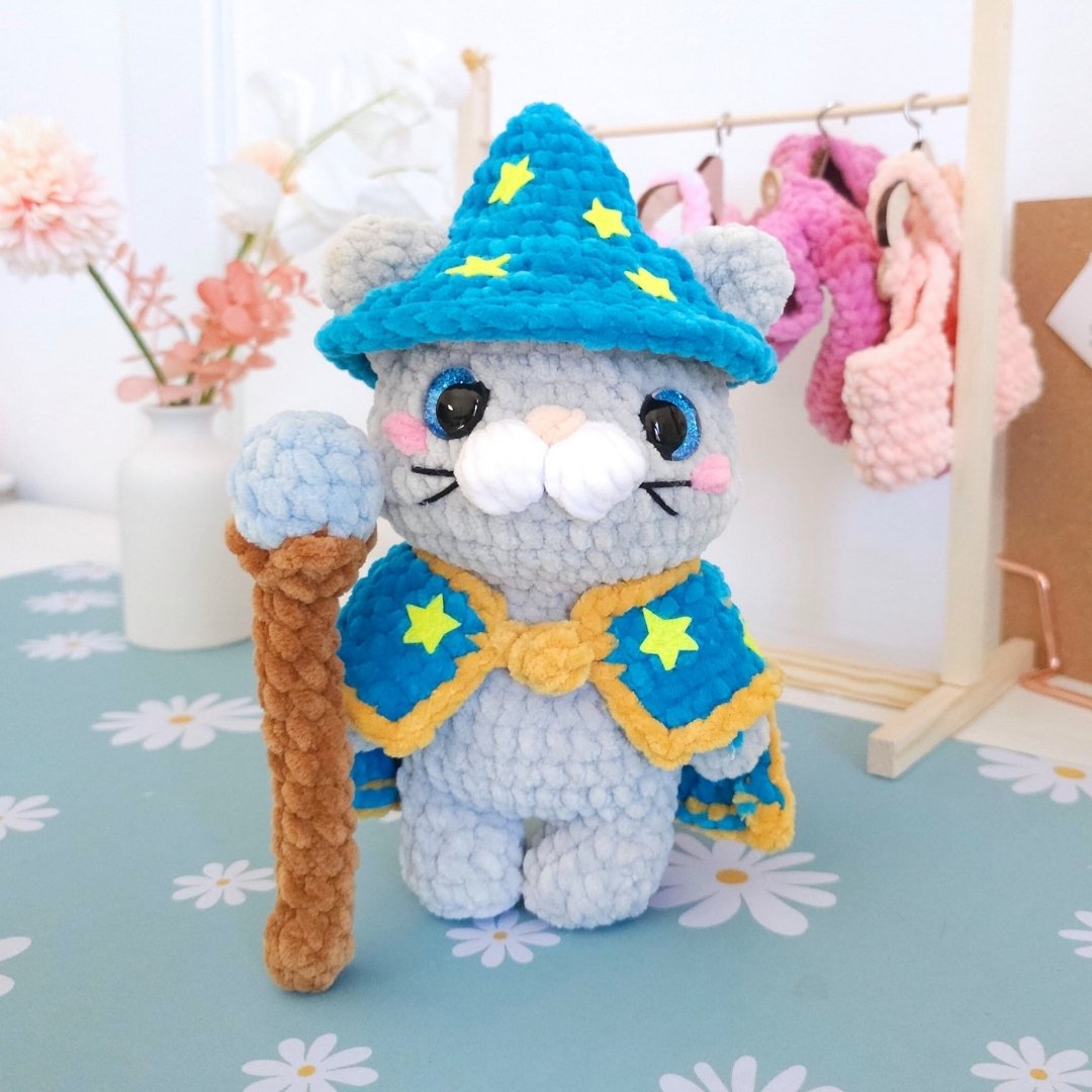 Cute Cat Wizard Low-Sew Amigurumi Crochet Pattern PDF - HUGurumi