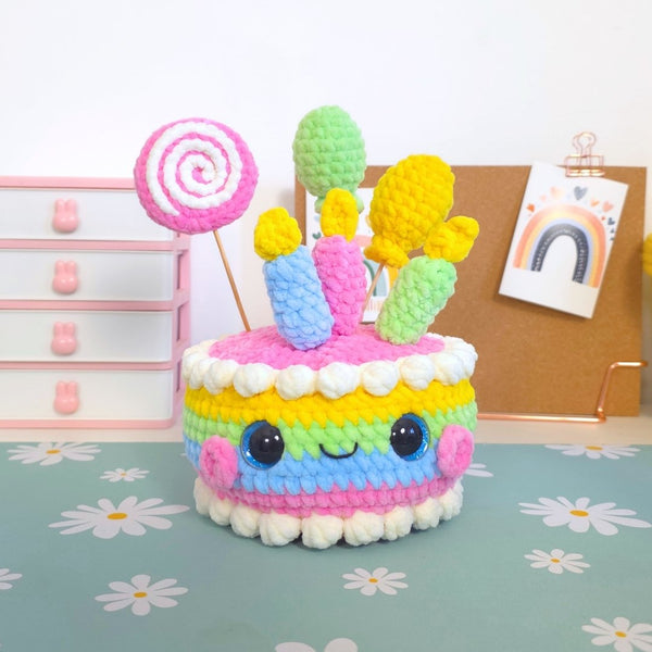 Cute Birthday Cake No-Sew Amigurumi Crochet Pattern PDF - HUGurumi