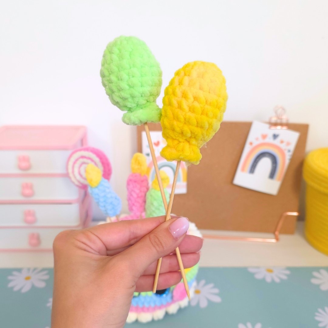 Cute Birthday Cake No-Sew Amigurumi Crochet Pattern PDF - HUGurumi
