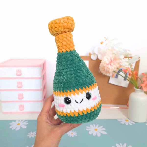 Cute Champagne Bottle No-Sew Amigurumi Crochet Pattern PDF - HUGurumi