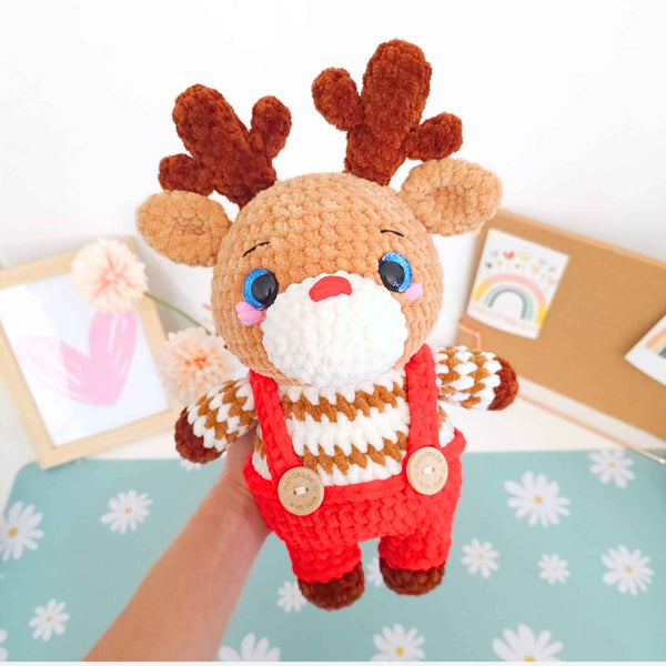Cute Reindeer with Overalls Low-Sew Amigurumi Crochet Pattern PDF - HUGurumi