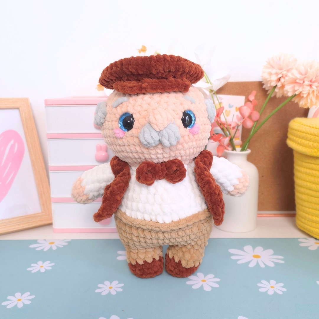 Cute Grandpa and Grandma Low-Sew Amigurumi Crochet Pattern PDF - HUGurumi