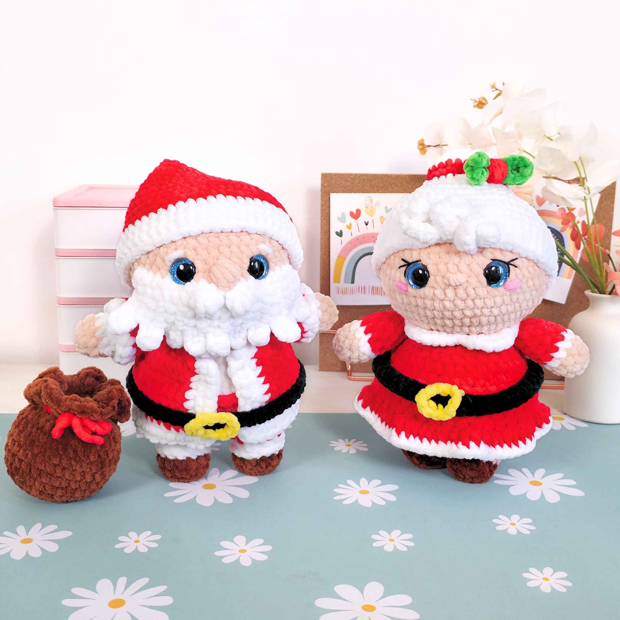 Cute Santa and Mrs Claus Amigurumi Crochet Pattern PDF Bundle - HUGurumi