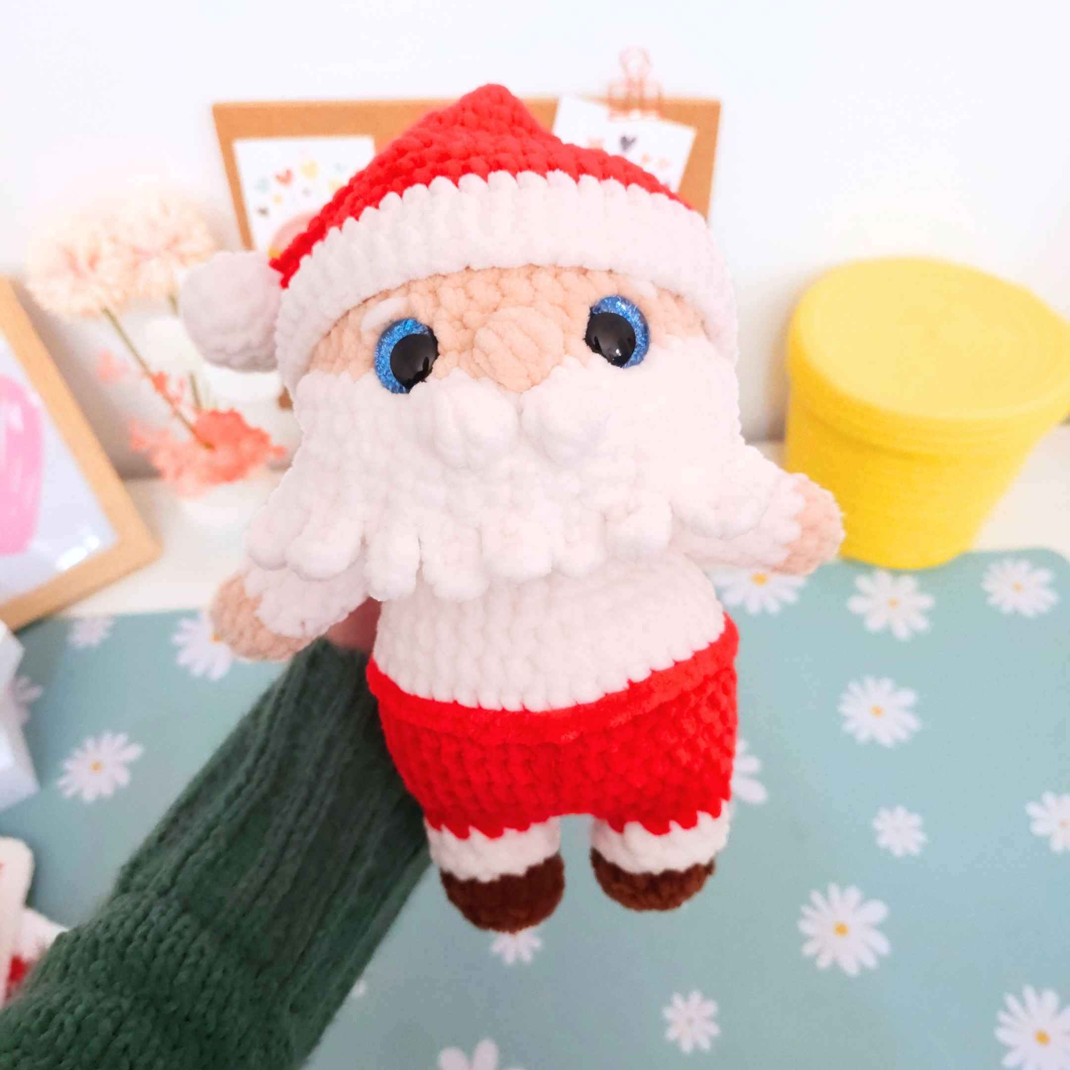 Cute Santa and Mrs Claus Amigurumi Crochet Pattern PDF Bundle - HUGurumi