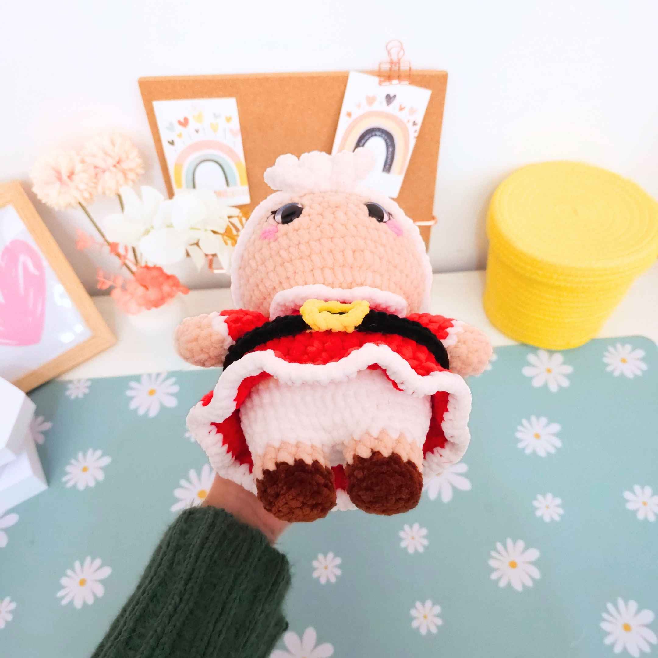 Cute Santa and Mrs Claus Amigurumi Crochet Pattern PDF Bundle - HUGurumi