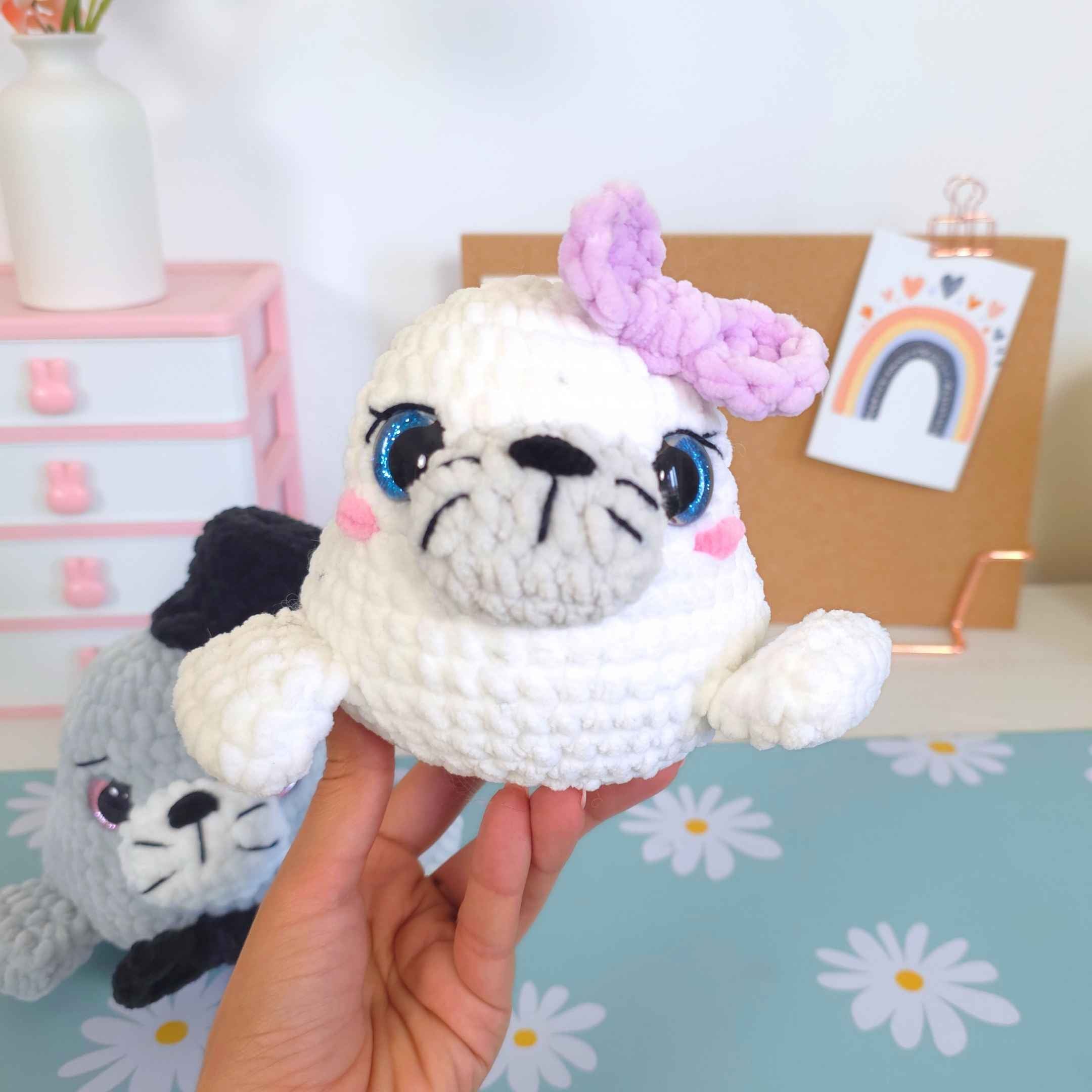 Cute Seals Couple Low-Sew Amigurumi Crochet Pattern PDF - HUGurumi
