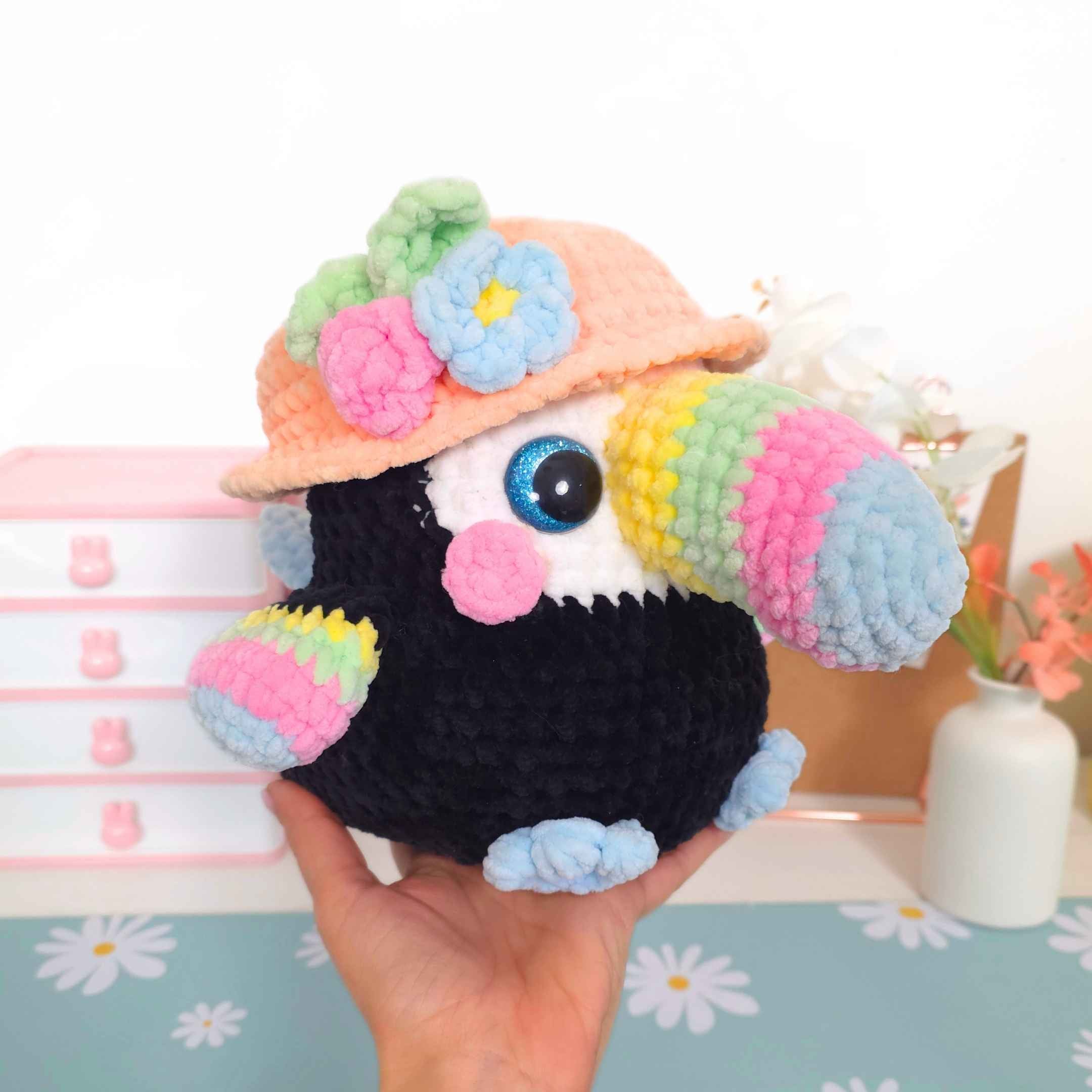 Cute Toucan Amigurumi Crochet Pattern PDF - HUGurumi