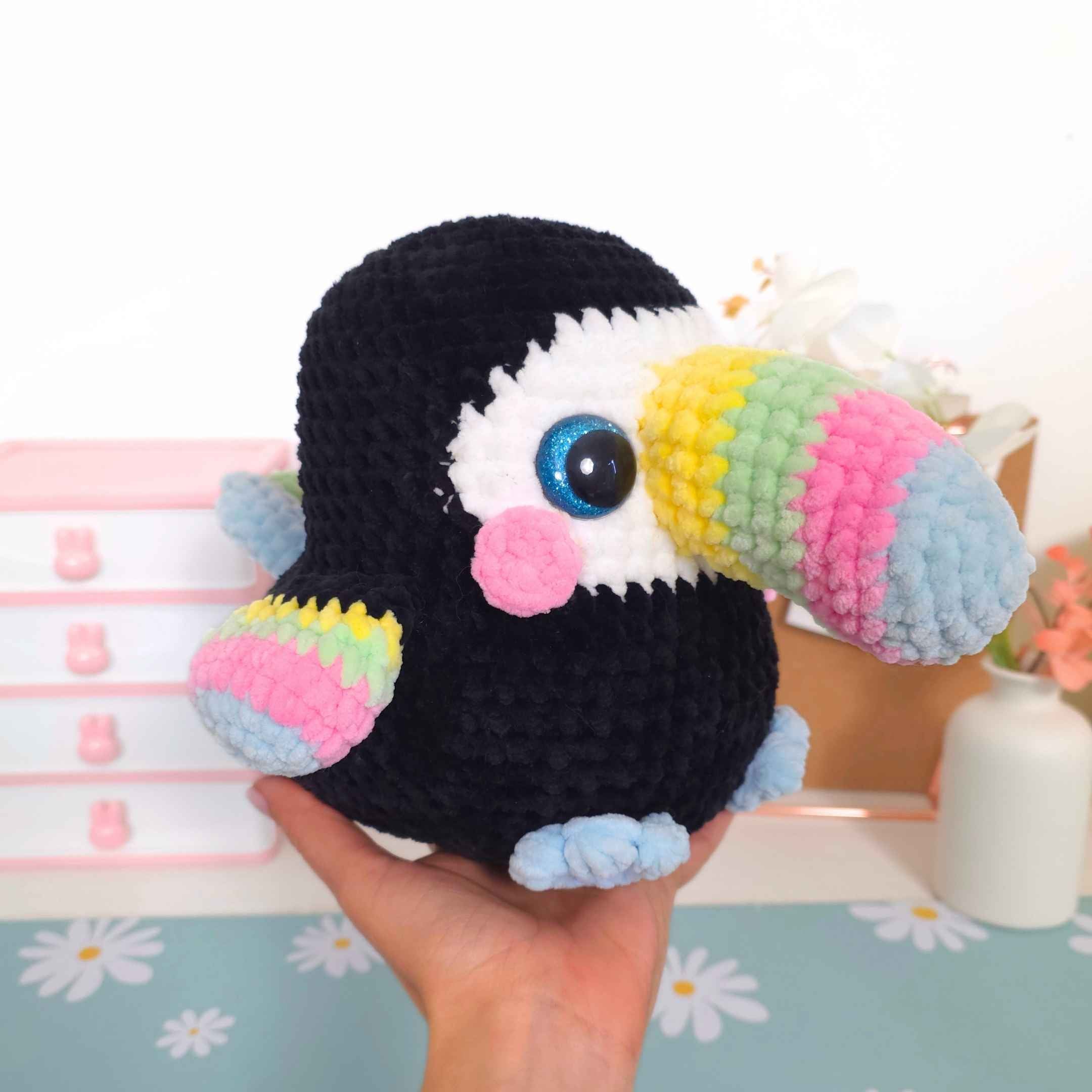 Cute Toucan Amigurumi Crochet Pattern PDF - HUGurumi